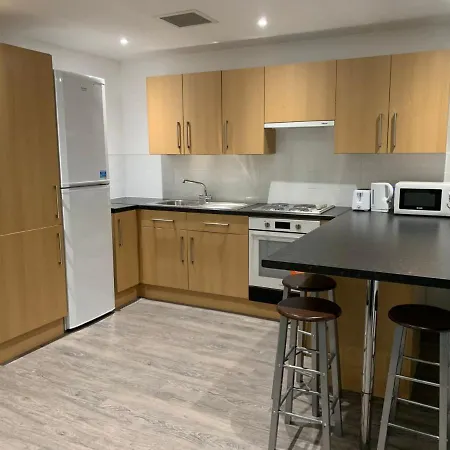 Ensuite Bedrooms With Shared Kitchen And Studios At The Heights In Birmingham Exterior photo