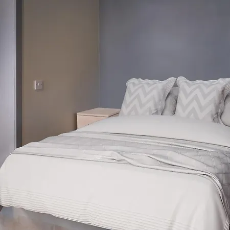 Ensuite Bedrooms With Shared Kitchen And Studios At The Heights In Birmingham Exterior photo