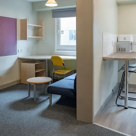 Ensuite Bedrooms With Shared Kitchen And Studios At The Heights In Birmingham Exterior photo