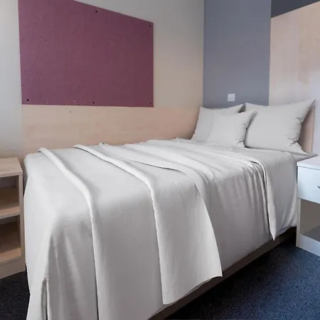 Ensuite Bedrooms With Shared Kitchen And Studios At The Heights In Birmingham Exterior photo